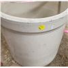 Image 3 : 5 gallon crock no lid Medalta Potteries
