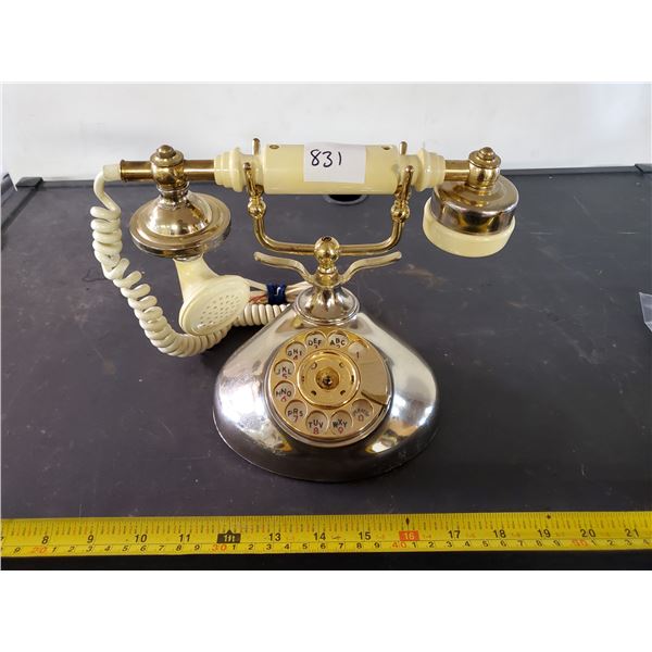 VINTAGE ROTARY PHONE