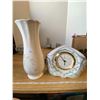 Image 1 : Clock and Vase Working clock, remove face  to install battery