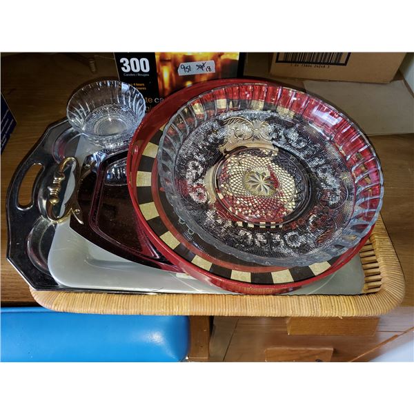 BAG OF SERVING TRAYS