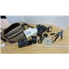Image 1 : Minolta Maxxum Auto Camera Outfit with Flash, Tripod, Manuals and Camera Case