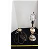 Image 1 : Table lamp - brass & glass shade