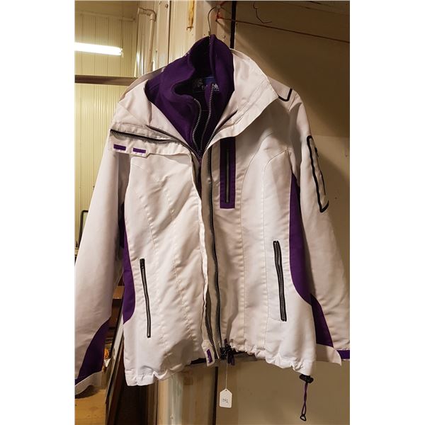 Ladies Fahrenheit winter jacket with hood