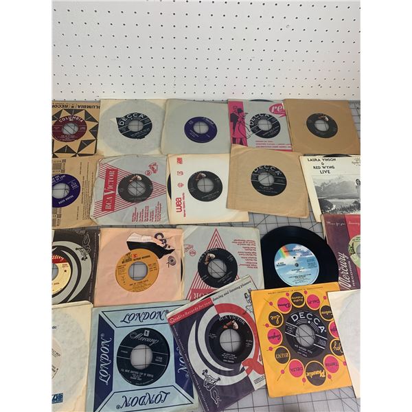 LOT OF 45 RPM RECORDS