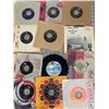 Image 3 : LOT OF 45 RPM RECORDS