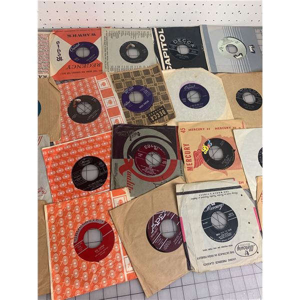 LOT OF 45 RPM RECORDS