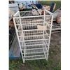 Image 2 : 5 metal bin shoe or storage bins