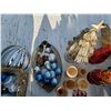 Image 9 : large lot of Christmas decorations