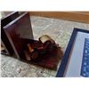 Image 3 : 2 wooden car book ends & picture