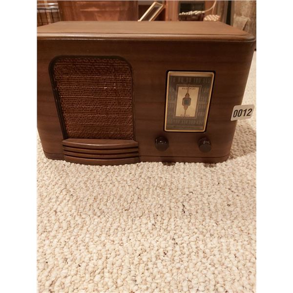 WestingHouse Vintage Radio Model #B471-A