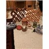 Image 2 : 2 Wine Racks - Assorted Home D‚cor