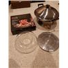 Image 1 : Wok Topper & Stainless Steel Wok with Stand - Steamer - Tray - Pyrex Dish