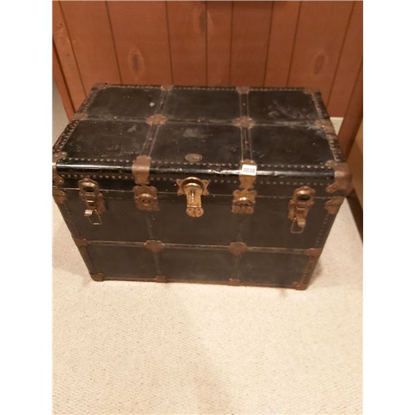 Steamer Trunk 24"H x 35.5"W x 22"D Comes with Key for Lock