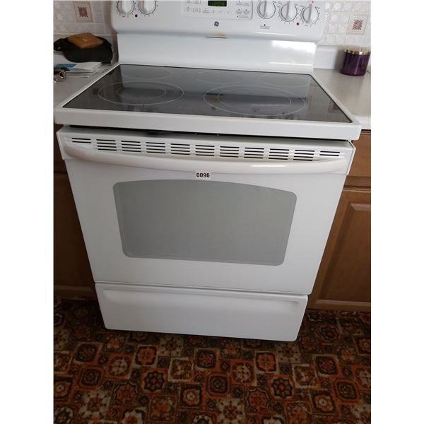 GE Radiant Self-Cleaning Range Model #JCBP80D-P1WW Serial #SS501 1298P