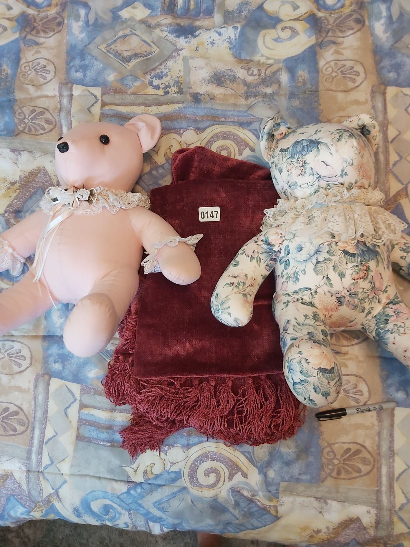 2 Teddy Bears Throw Blanket