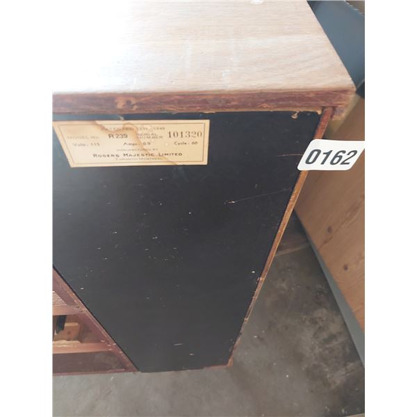 Vintage Rogers Majestic Radio (Needs Restoration)