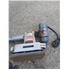 Image 1 : Black & Decker Deluxe Sander - Black & Decker 1/4" Drill