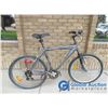 Image 2 : Men's 26" Raleigh Mountain Bike