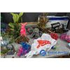 Image 5 : **Assorted Fish Tank Items