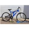 Image 2 : **Men's 26" Mongoose Mountain Bike
