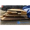 Image 2 : **Pallet of Assorted Lumber