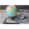 Image 1 : Light Up Globe & Reading Light