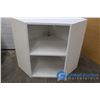 Image 4 : **(2) Kitchen Corner Cabinets