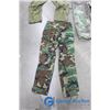 Image 2 : **(9) Camo Pants