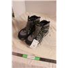 Image 1 : Cabelas Size 12D Mens boots