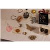 Image 4 : Costume Jewellery Lot