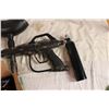 Image 3 : paintball gun with accessories