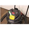 Image 3 : Shop Vac vaccum - working