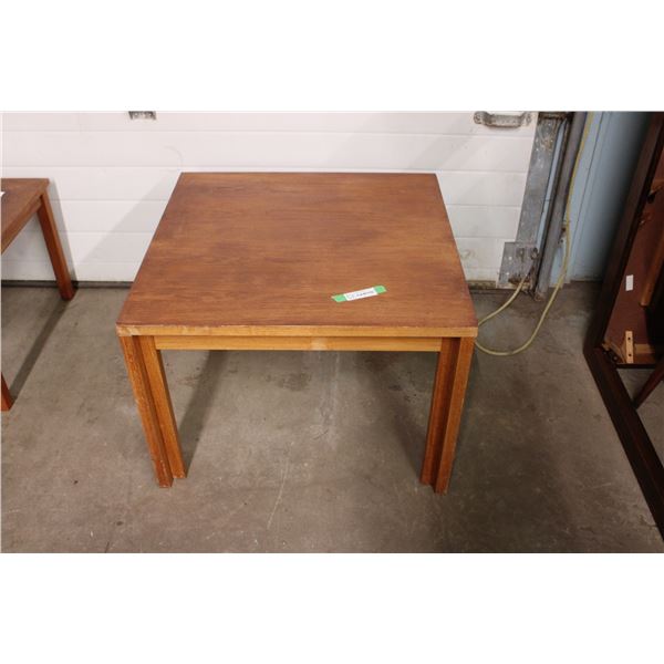 end table wooden 28x28x20tall