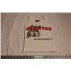 Image 1 : Vintage Hooters Tank Top