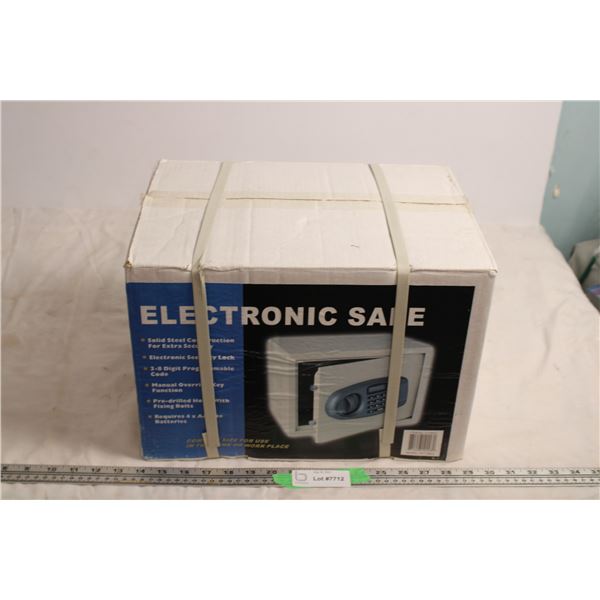 Electronic safe new in box