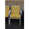 Image 2 : 4 patio chairs yellow+white