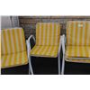 Image 3 : 4 patio chairs yellow+white