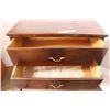 Image 5 : 4 drawer dresser 31"x15"