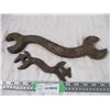 Image 1 : 2 vintage wrenches - one stamped deering