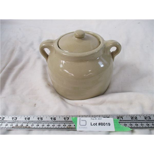 Medalta potteries bean pot