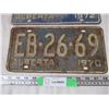 Image 3 : 1970,72 alberta license plates
