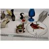 Image 5 : Ornaments lot, Blue Vase, Angel, statue, musical bird