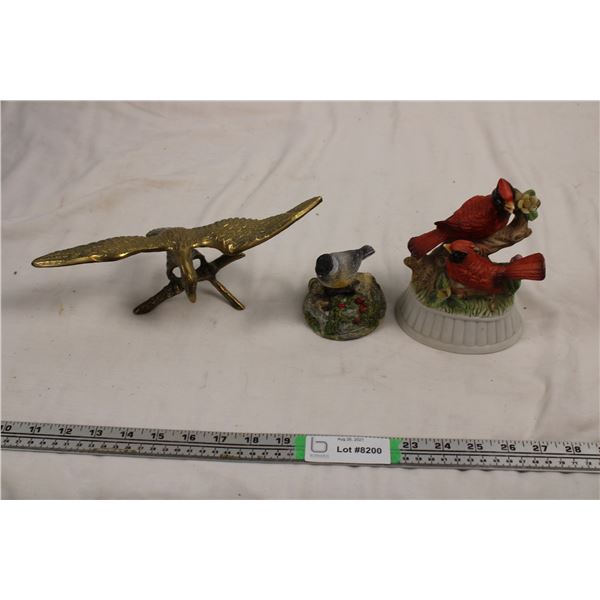 Brass bird ornament, music box and bird ornament