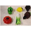 Image 2 : 7 pieces of glass fruit