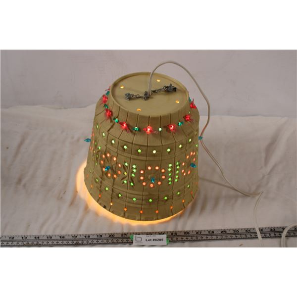 lawnware plastic hanging light (working)