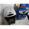 Image 1 : Black&Decker Paper shredder, Vicks FIlter Free Humidifier