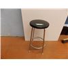 Image 1 : stool