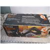 Image 2 : black n decker 3 1/4" planer (working)