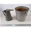 Image 1 : metal oil can + pail