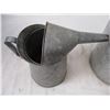 Image 2 : metal oil can + pail